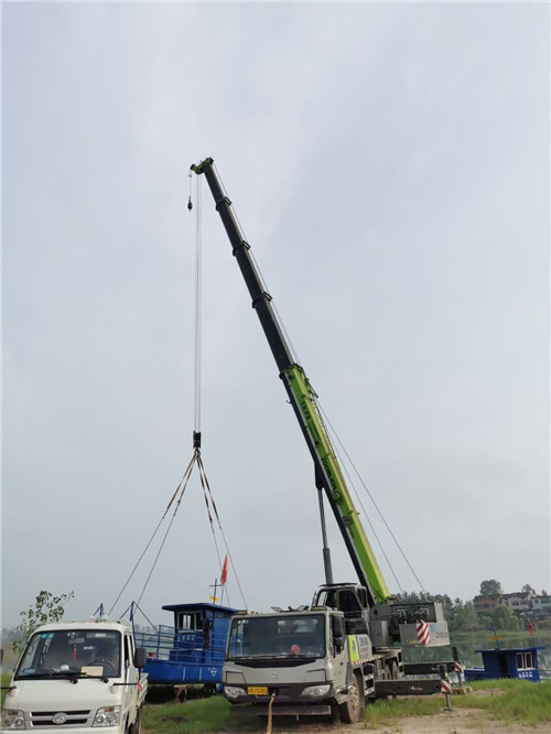 康县桥梁建设吊装案例